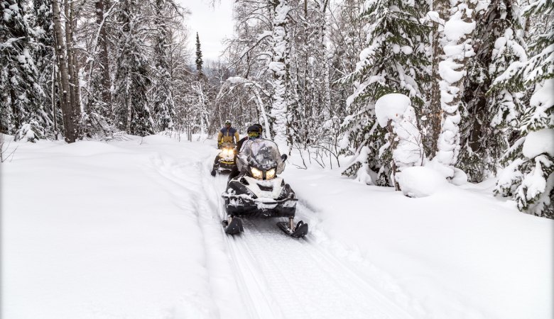 Snowmobiling <span>with professional instructors </span> - 3 - Zakopane Tours